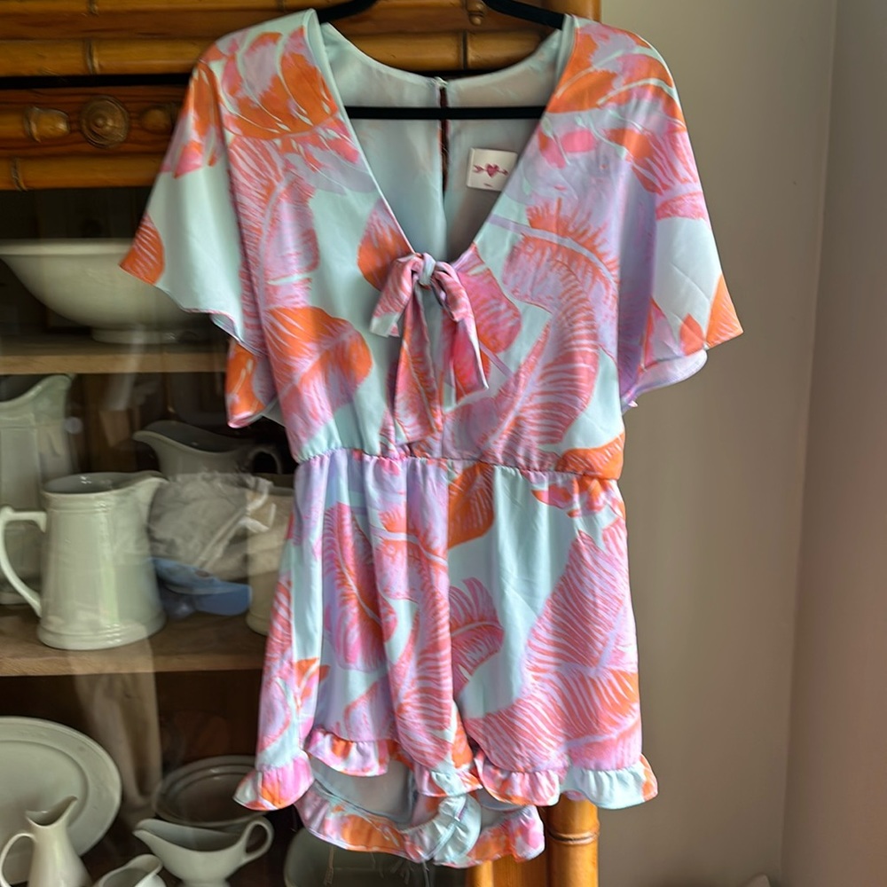 Buddy love romper floral small S